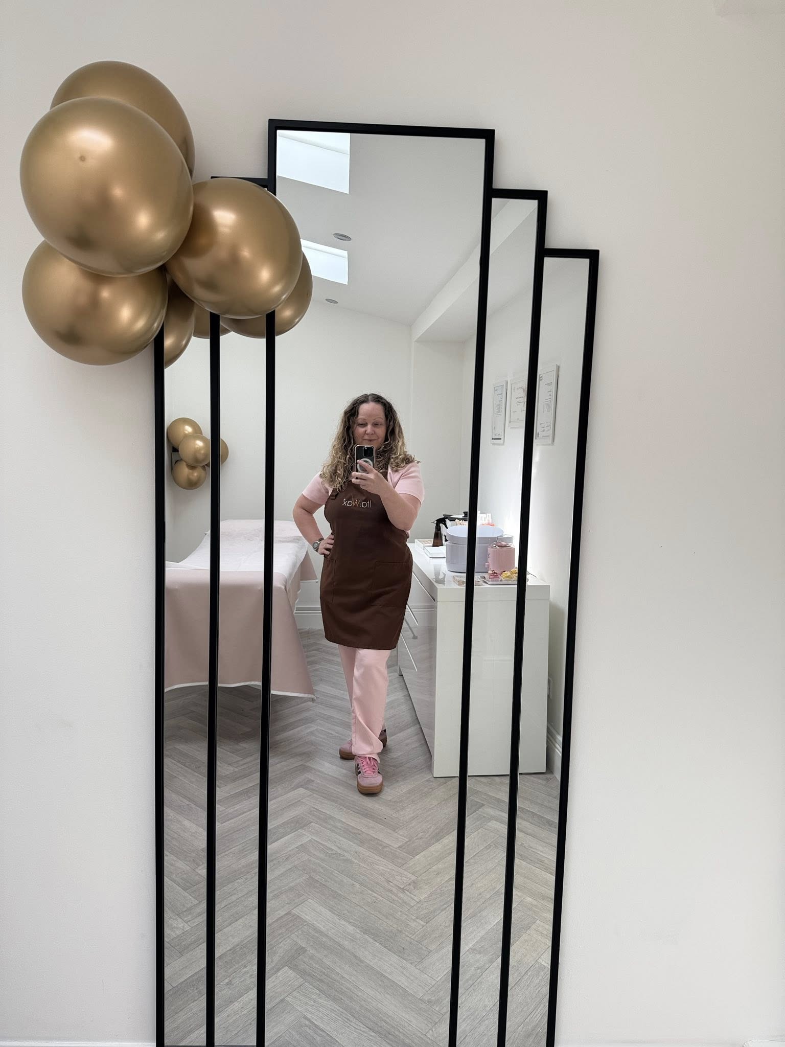 Maria, founder of Bossa Wax Studio, in her Bossa Wax Studio treatment room